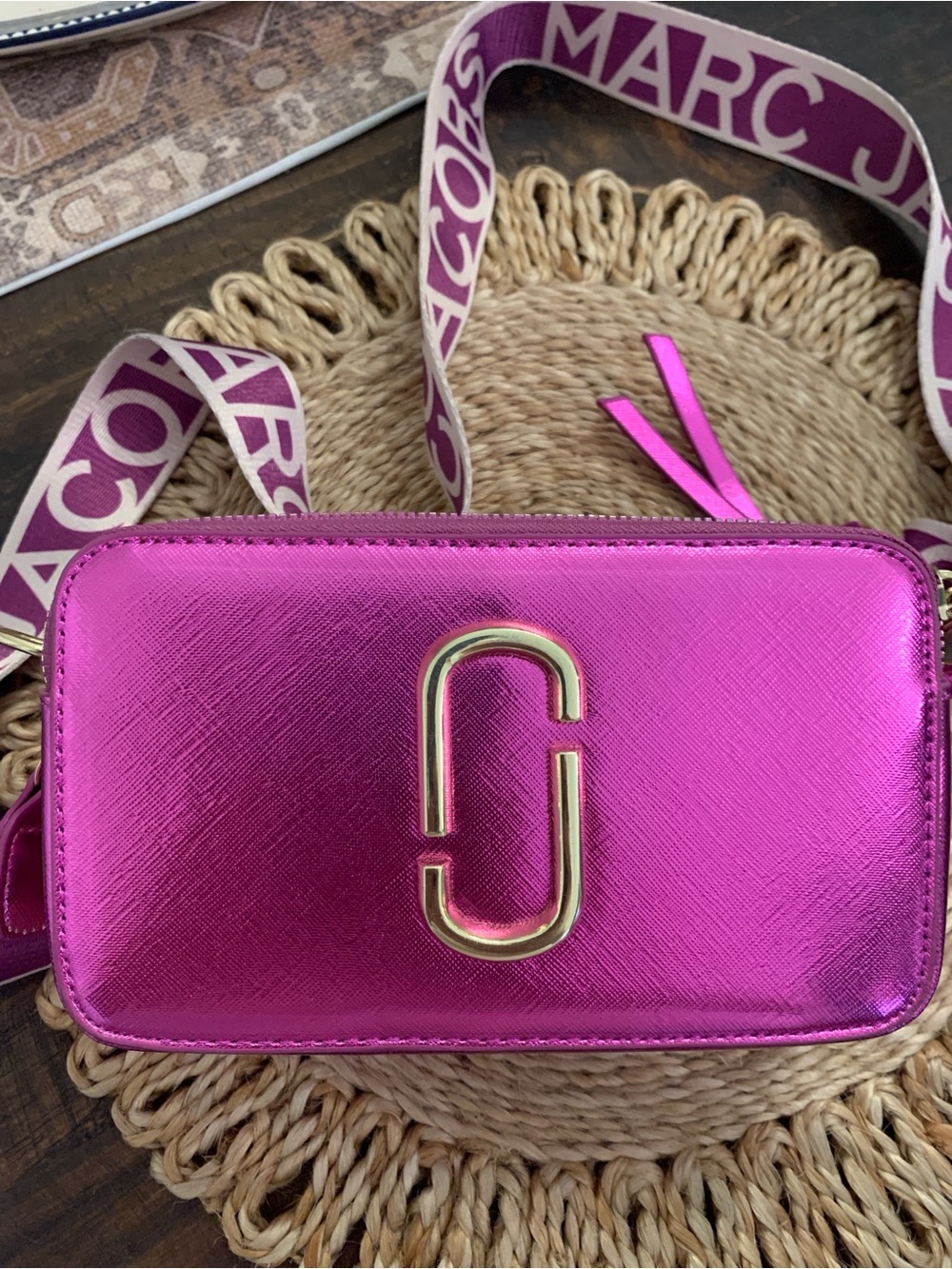 Marc Jacobs Metallic Pink Snapshot Crossbody Bag - Picture 3 of 10